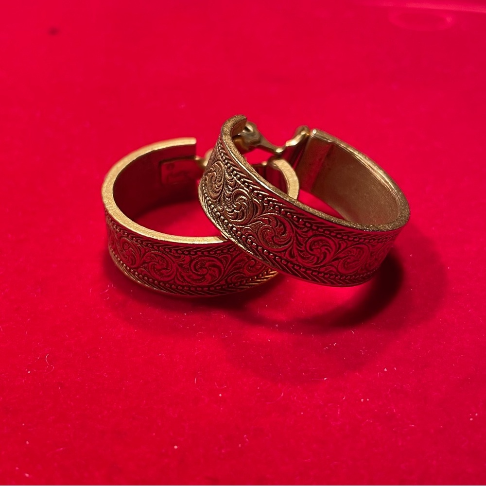 Yves Saint Laurent Elegant Gold Hoop Earrings